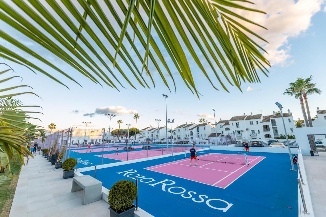 Residencia Deportiva Rozarossa Hotel Estepona Bagian luar foto