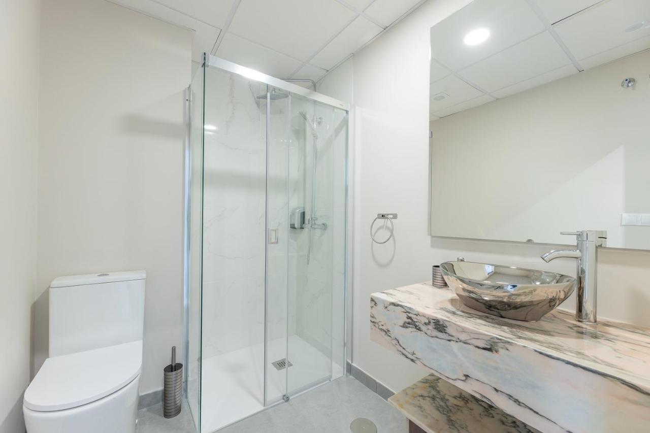 Residencia Deportiva Rozarossa Hotel Estepona Bagian luar foto