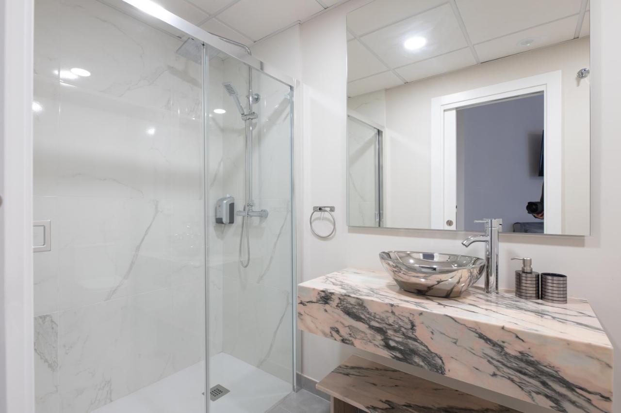 Residencia Deportiva Rozarossa Hotel Estepona Bagian luar foto