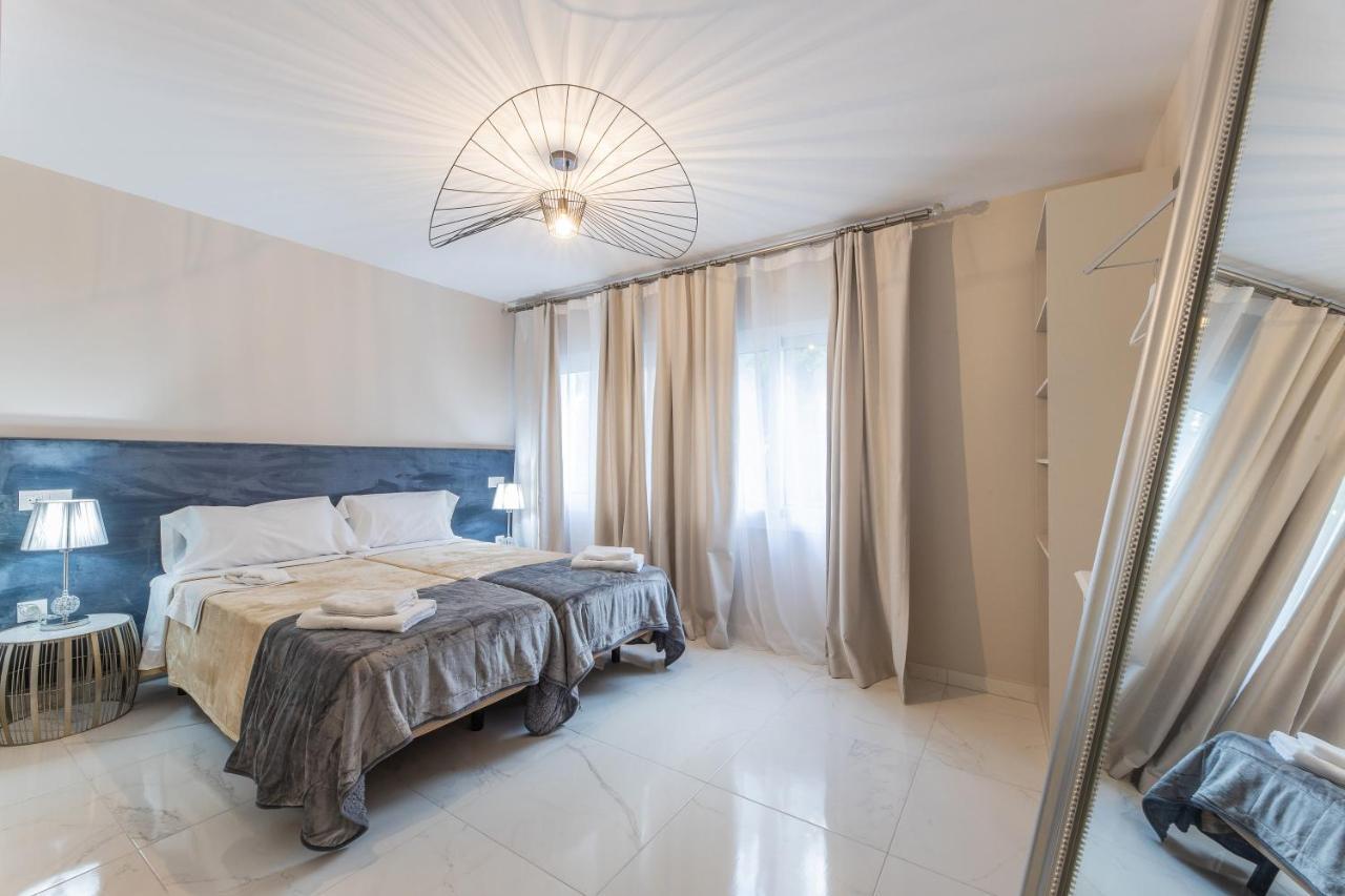 Residencia Deportiva Rozarossa Hotel Estepona Bagian luar foto