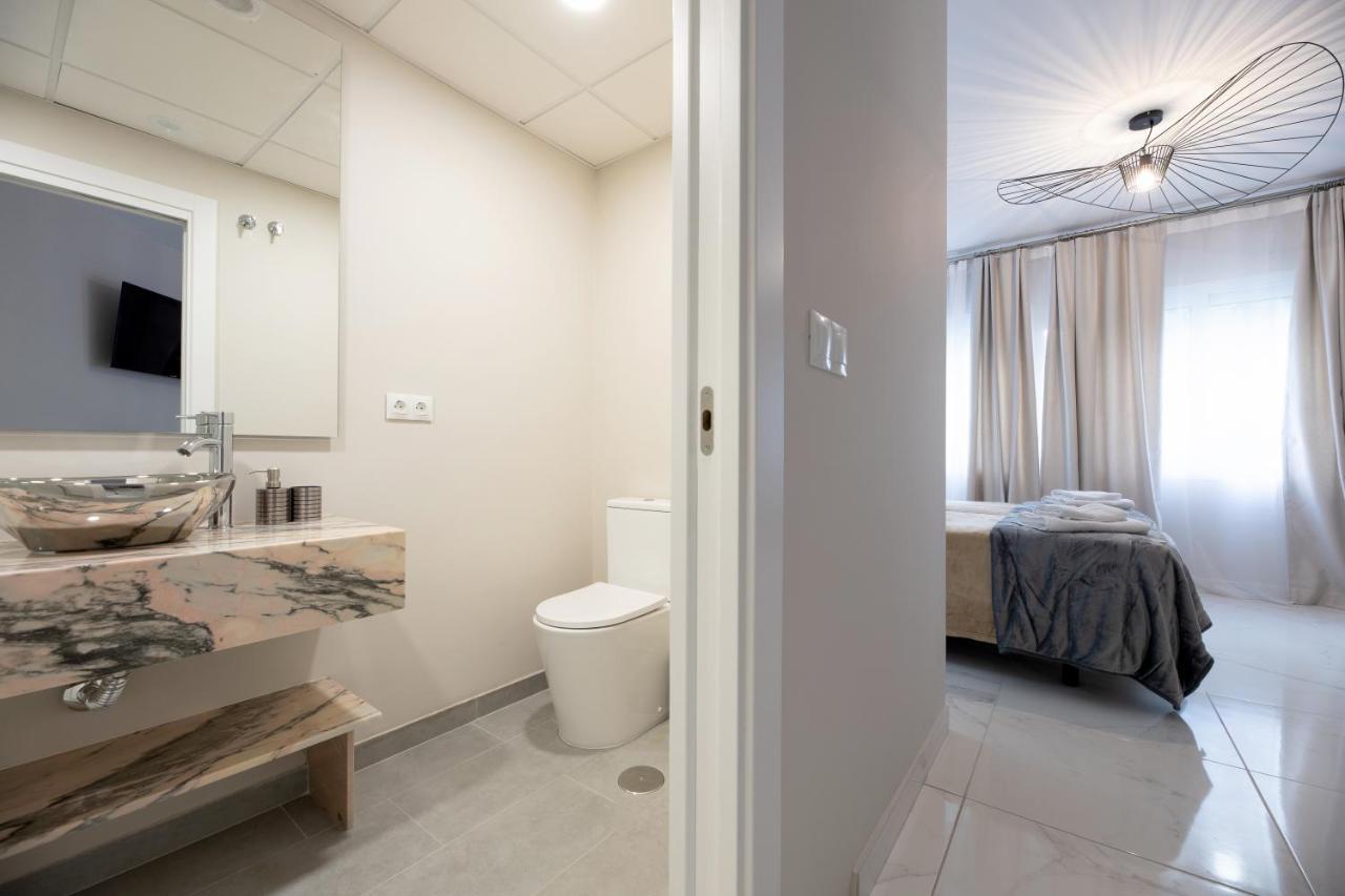 Residencia Deportiva Rozarossa Hotel Estepona Bagian luar foto